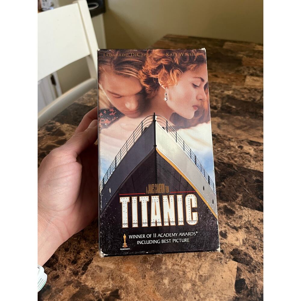 Titanic (1997) VHS 2-tape widescreen box set